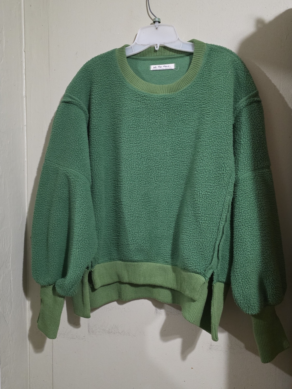 Free People Green Fuzzy Fleece Crewneck Pullover Sweatshirt Size XS